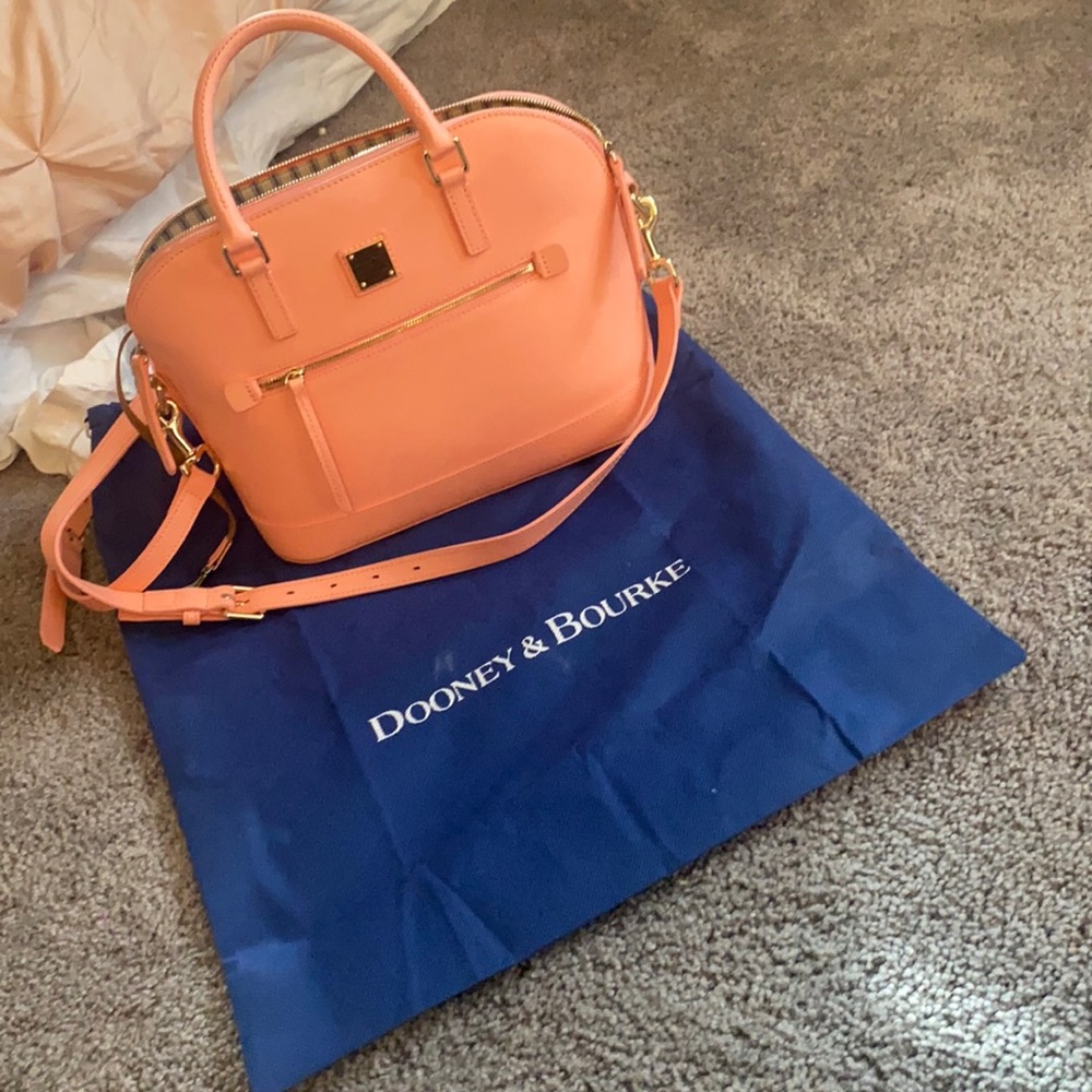 Dooney & Bourke Bag